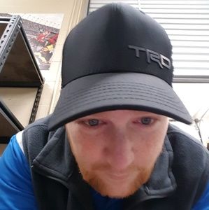 Meet your Posher, Adam